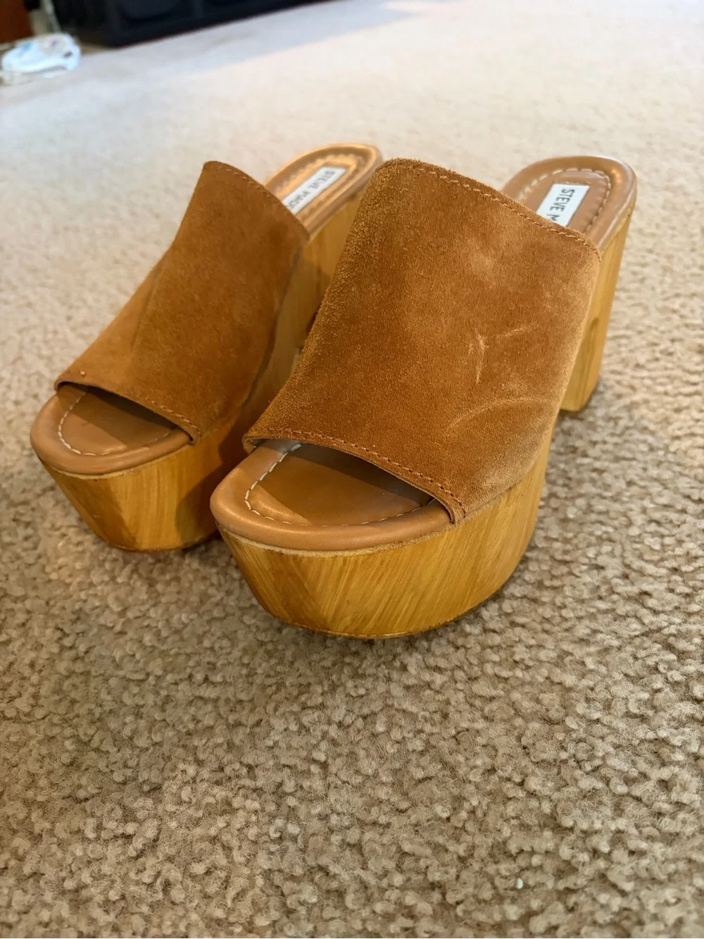 Steve Madden Tan Suede Platform Mule Size 8
